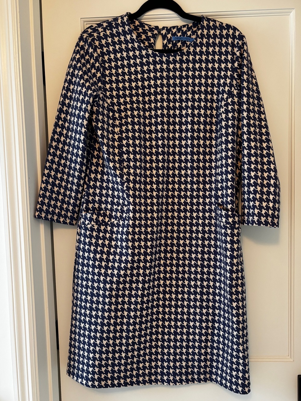 J. McLaughlin Navy and Ivory Houndstooth Catalyst Dress in Catalina Cloth size L